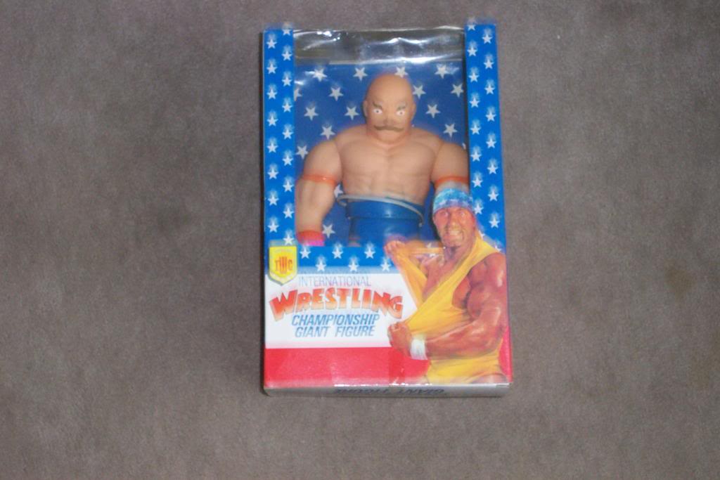 Bootleg Figures Someone Bought This?!