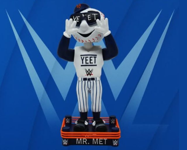 Mr Met Jey Uso bobblehead