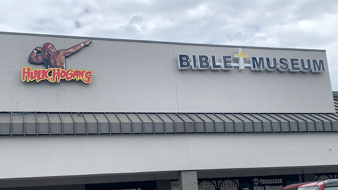 Hulk Hogan Wrestling Shop Pigeon Forge