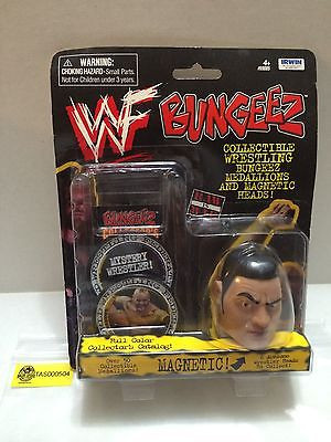 WWF Bungeez medallion and magnet The Rock